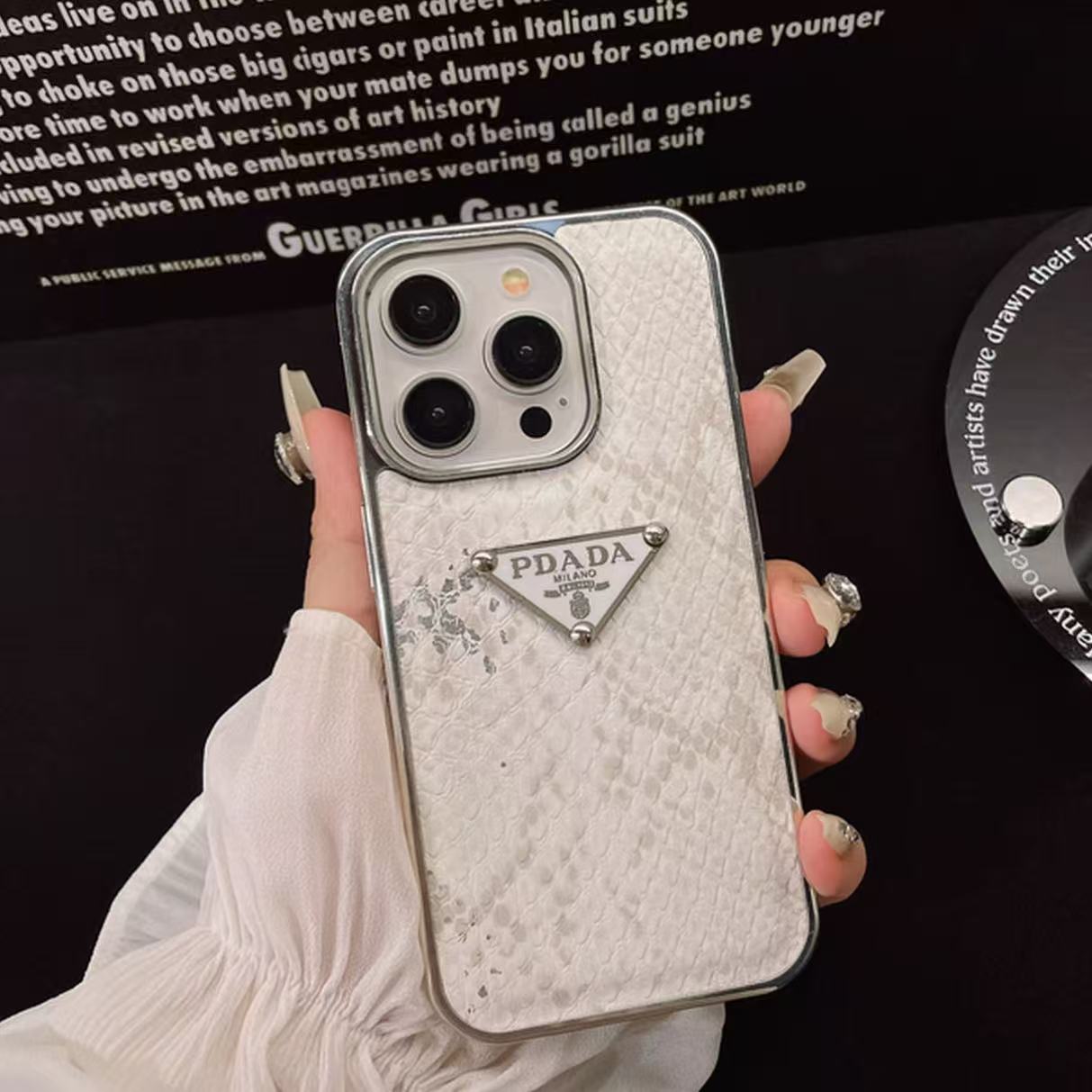 Electroplated leather phone case 2026