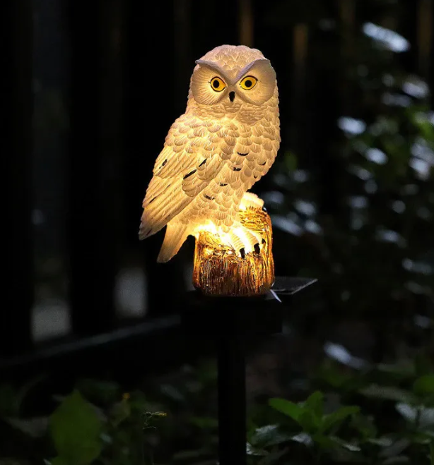 Waterproof solar-powered owl light