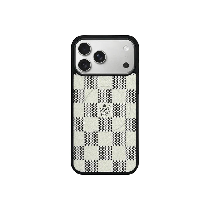 Magnetic phone case