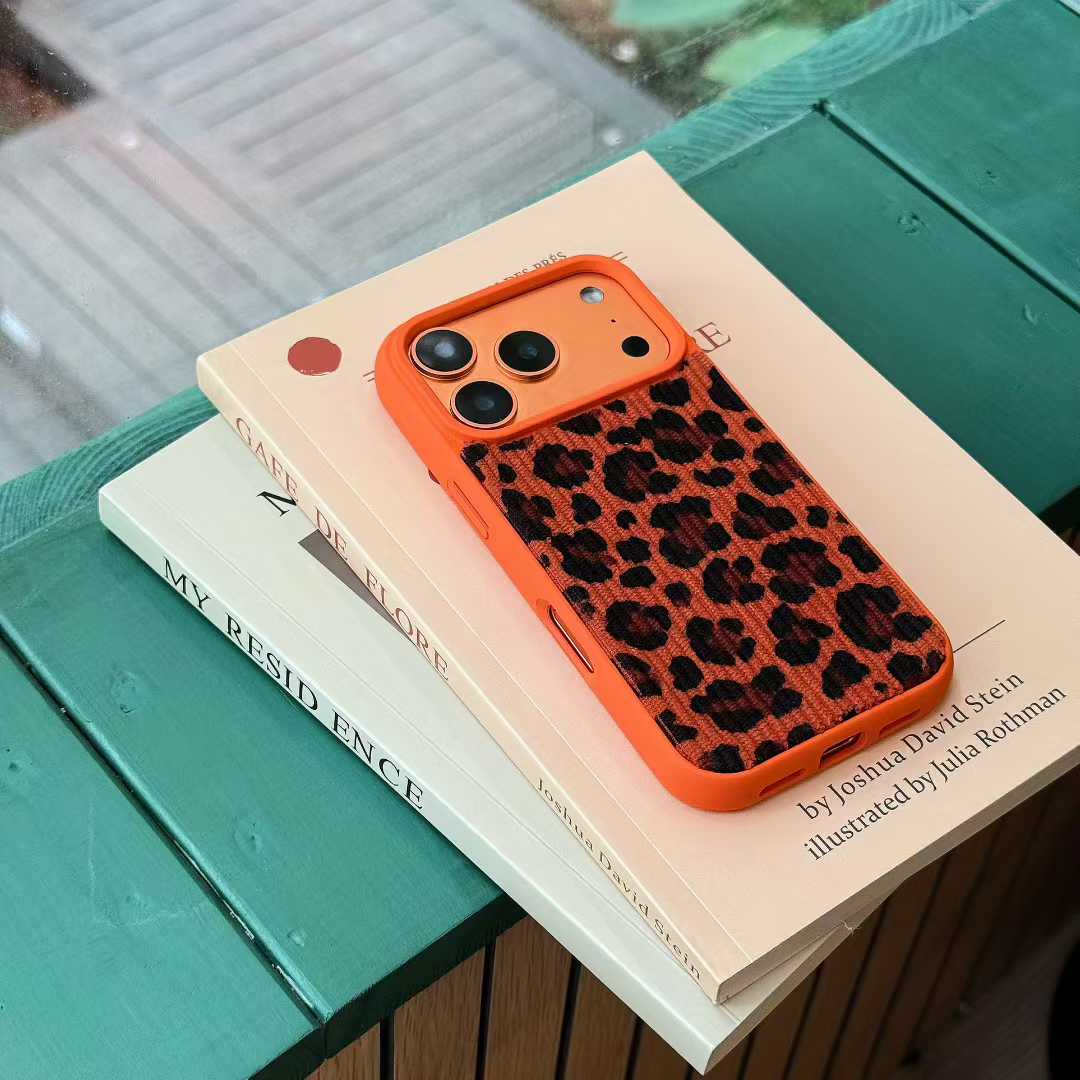 New leopard print phone case
