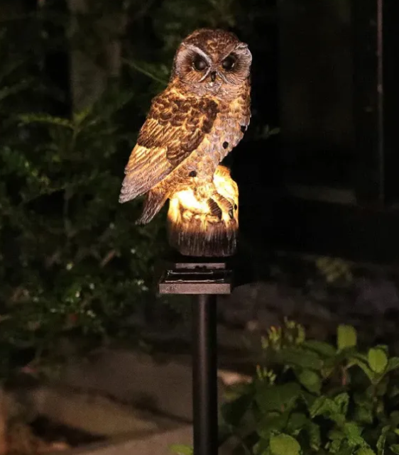 Waterproof solar-powered owl light